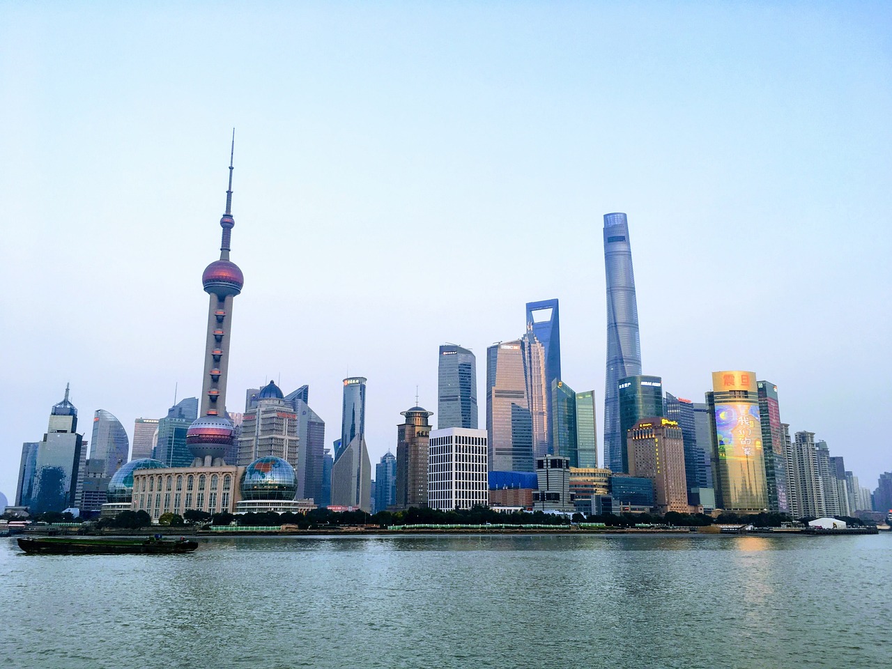 景甜最新楼盘，城市璀璨明珠