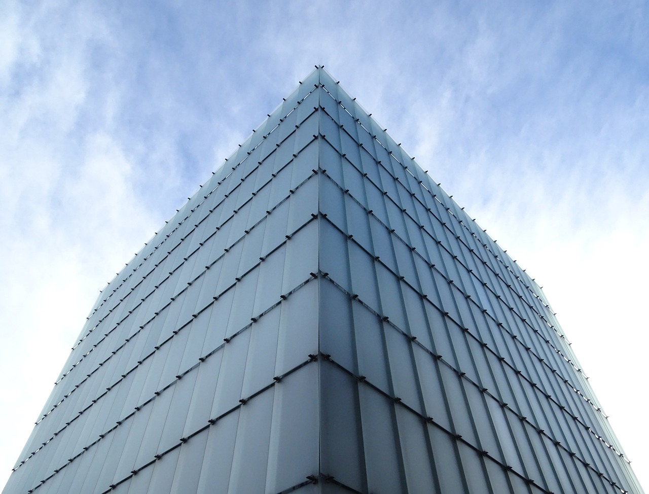 最新一体铝窗，革新建筑外观与居住品质的完美之选